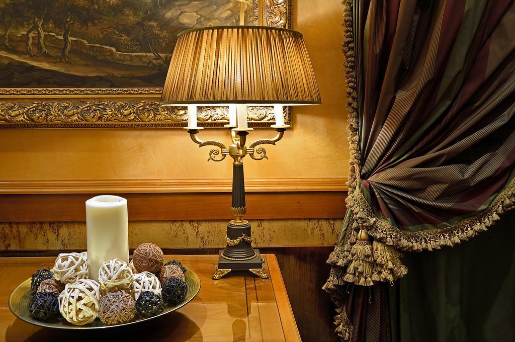 Hotel Homs Roma Esterno foto