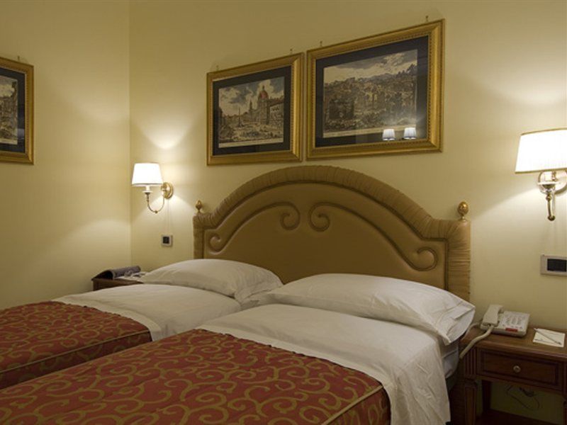 Hotel Homs Roma Esterno foto
